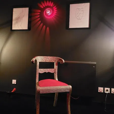 Romantique Le Glamour Maze